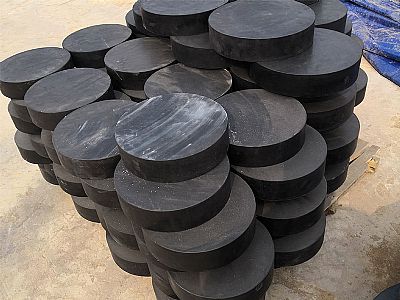 通川区板式橡胶支座由若干层橡胶片与薄钢板经加压硫化